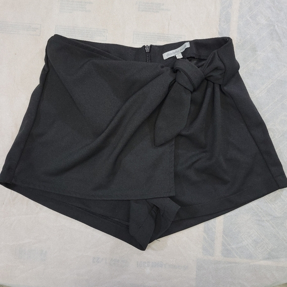 Charlotte Russe Fashion Knot Fold Over Skort Size S - Picture 6 of 12